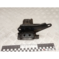 Подушка крепления двигателя Toyota RAV4 2 (XA20) 2003 1237227050,1237228030