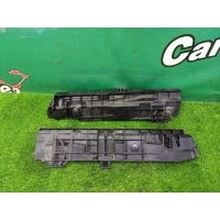 Кронштейн радиатора BMW 1 E88 2011 17107524914