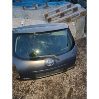 Крышка багажника багажника toyota auris i