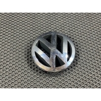 Эмблема Volkswagen Touareg 2008 5M0853601