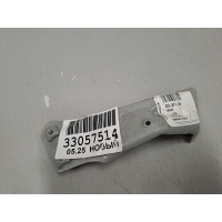 Кронштейн переднего крыла правый Volkswagen Jetta A6 2010-2018 5C6821136