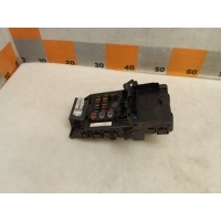 Блок предохранителей салонный Toyota Avensis 1 2002 8273005020
