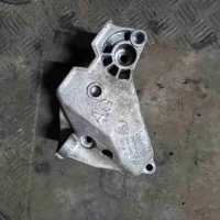 Кронштейн двигателя Volkswagen Golf 4(1997-2004) 2001 038199207ag
