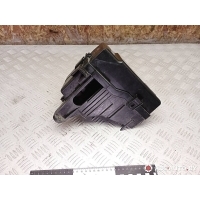 Короб предохранителей Toyota RAV4 2 (XA20) 2005 8267242140