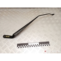 Щеткодержатель (поводок стеклоочистителя, дворник) Peugeot 206 2002 4630