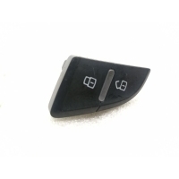 Кнопка центрального замка Audi A4 B8 2015 8K2962108A