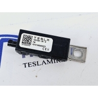 антенна левая Tesla Model Y 2022 1551330-00