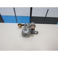 Вставка замка двери лев. Toyota Land Cruiser (100) (1998 - 2007) 6905260200