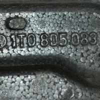 Амортизатор переднего бампера volkswagen touran 1t1 , 1t2 1t0805083 2.0l дизель