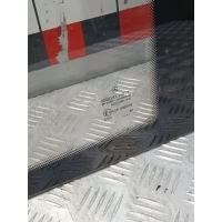 Стекло кузовное боковое правое Mercedes Vito W638 1998