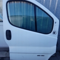Дверь правая передняя renault trafic 2
