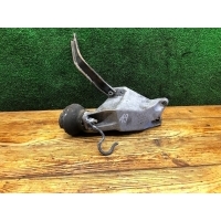 Кронштейн двигателя Volkswagen Passat B5 1999 8D0199307L