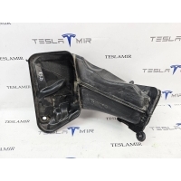 Воздухозаборник Tesla Model Y 2022 1499137-00