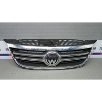 Решетка радиатора VOLKSWAGEN TIGUAN (2007) 2009