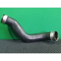 Патрубок интеркулера Mercedes E W211 2006 A 211 528 24 82 Q2