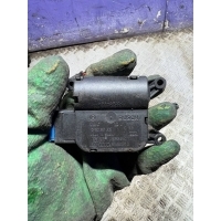 Моторчик заслонки печки Audi A4 B6 2002 8E1820511D