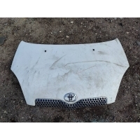 Капот Toyota Yaris 1 2004