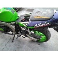 Kawasaki zx6 600 1999 ось ось колеса болт спереди