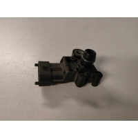 Датчик давления воздушный opel astra 1,6 04- 55573248