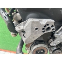 Кронштейн двигателя Volkswagen Golf 4 2000 038199207H