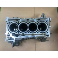 блок цилиндров Alfa Romeo Stelvio 949 2018 04893507AD