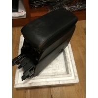 Подлокотник бардачёк тоннель кожа peugeot 208 2008 ii 9825563280