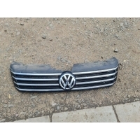 Решетка радиатора Volkswagen Passat 2013