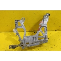 Кронштейн фары Mercedes C-classe W205 2014-2018 A2056221600