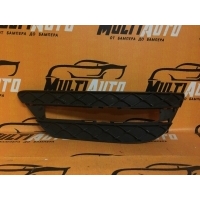 Решетка в бампер Перед. Mercedes C-classe W204 a2048803324