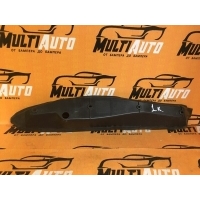 Пыльник крыла Перед. Mercedes C-classe W204 a2048890125