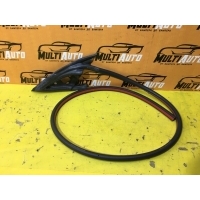 Уплотнитель двери Перед. Mercedes SLK R171 a1717200354
