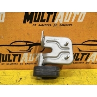 Кронштейн глушителя Mercedes C-classe W204 2007-2014 A2044920741