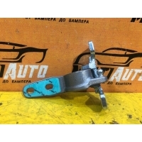 Петля крышки багажника Mercedes C-classe W205 Универсал A2057401300