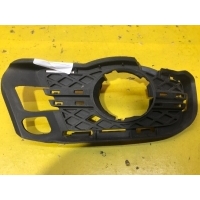 Накладка противотуманной фары Перед. Mercedes C-classe W204 2006-2011 a2048852523