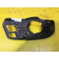 Накладка противотуманной фары Перед. Mercedes C-classe W204 2006-2011 a2048852523