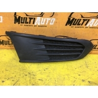 Решетка в бампер Перед. Volkswagen Polo 5 2009-2015 6ru853666c