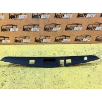 Кнопка крышки багажника Mercedes E-classe C207 2009-2016 a2077500493