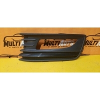 Решетка в бампер Перед. Volkswagen Polo 5 Седан 2015-2020 6RU853665