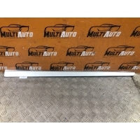 Молдинг двери Перед. Mercedes ML, GL W164, X164 2005-2012 a1646905262