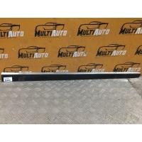 Молдинг двери Перед. Mercedes ML, GL W164, X164 2005-2012 A1646905262