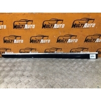 Молдинг двери Перед. Mercedes ML, GL W164, X164 2005-2012 A1646900062