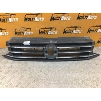 Решетка радиатора Volkswagen Polo 5 2015-2020 6RU853653B