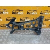 Кронштейн бампера Перед. Mercedes C-classe W205 2014-2018 A2058850565