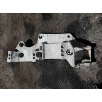 Кронштейн генератора Volkswagen Golf 4(1997-2004) 2002 045903143C