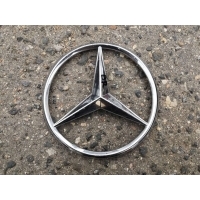 Эмблема Mercedes CLA c117 2015 A0008171016
