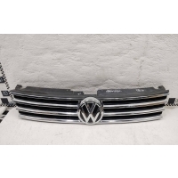 Решётка радиатора Volkswagen Touareg 2 Restail R-Line