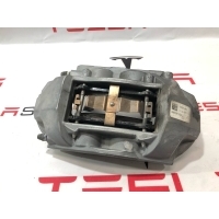 Суппорт передний левый Tesla Model 3 2022 1044621-00-D