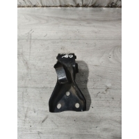 Подушка крепления двигателя Mazda 323 BJ 2000 B25D39040