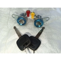 Личинка дверного замка Toyota Corolla AE100 1995 6905112340, 6905212340, 6905112360, 6905113130, 6905212450, 6905212320