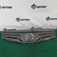 решетка радиатора Nissan Note E11 2011 623108Y25A